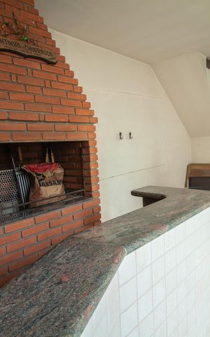 Casa à venda com 307m², 3 quartos e 2 vagas