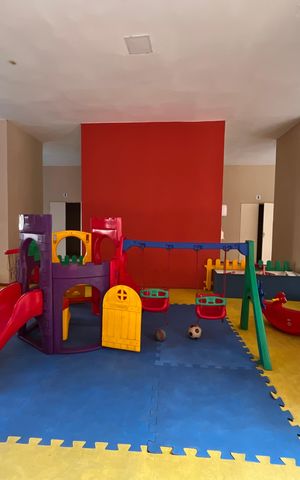 Apartamento à venda com 80m², 1 quarto e 2 vagas Apartamento à venda com 80m², 1 quarto e 2 vagasÁrea comum - Playground