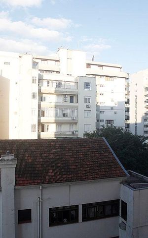 Apartamento para alugar com 105m², 3 quartos e 1 vagaÁrea de Serviço + Despensa Vista