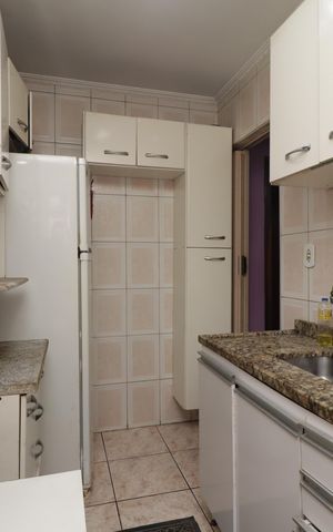 Apartamento para alugar com 52m², 2 quartos e 1 vagaCozinha e Área de Serviço