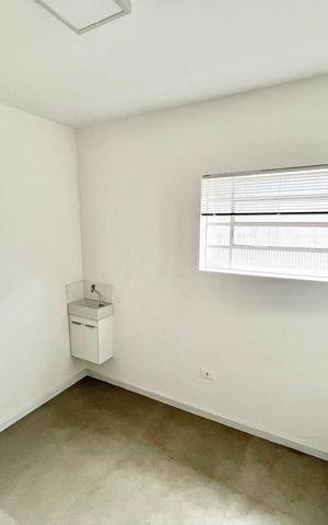 Casa para alugar com 176m², 4 quartos e 3 vagas Casa para alugar com 176m², 4 quartos e 3 vagasQuarto 2