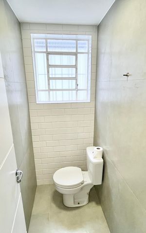 Casa para alugar com 176m², 4 quartos e 3 vagas Casa para alugar com 176m², 4 quartos e 3 vagasBanheiro