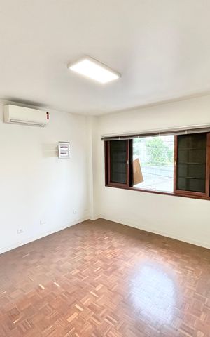 Casa para alugar com 176m², 4 quartos e 3 vagas Casa para alugar com 176m², 4 quartos e 3 vagasQuarto 4