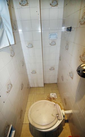 Apartamento à venda com 90m², 2 quartos e 2 vagasBanheiro de serviço
