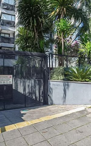 Studio para alugar com 30m², 1 quarto e 1 vaga Studio para alugar com 30m², 1 quarto e 1 vagaFachada