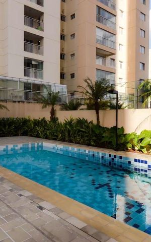 Apartamento para alugar com 114m², 4 quartos e 2 vagas Apartamento para alugar com 114m², 4 quartos e 2 vagasÁrea comum - Piscina