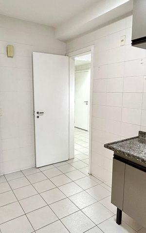 Apartamento para alugar com 114m², 4 quartos e 2 vagas Apartamento para alugar com 114m², 4 quartos e 2 vagasCozinha
