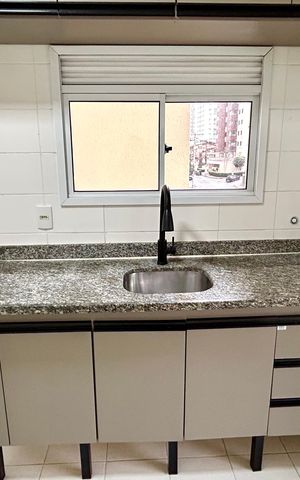 Apartamento para alugar com 114m², 4 quartos e 2 vagas Apartamento para alugar com 114m², 4 quartos e 2 vagasCozinha