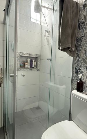 Casa à venda com 360m², 3 quartos e 2 vagas Casa à venda com 360m², 3 quartos e 2 vagasBanheiro