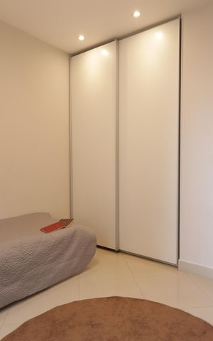 Apartamento à venda com 95m², 3 quartos e 2 vagasQuarto 2