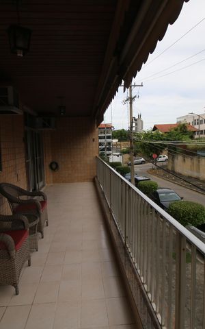 Apartamento à venda com 142m², 3 quartos e 3 vagasVaranda
