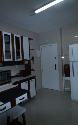 Apartamento à venda com 142m², 3 quartos e 3 vagasCozinha