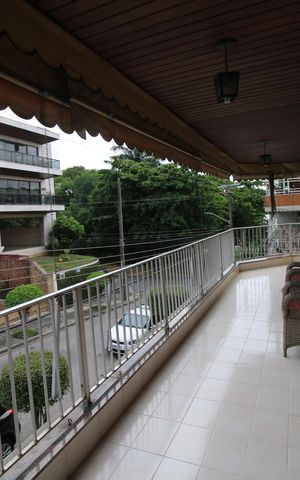 Apartamento à venda com 142m², 3 quartos e 3 vagasVaranda