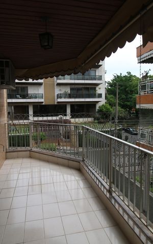 Apartamento à venda com 142m², 3 quartos e 3 vagasVaranda