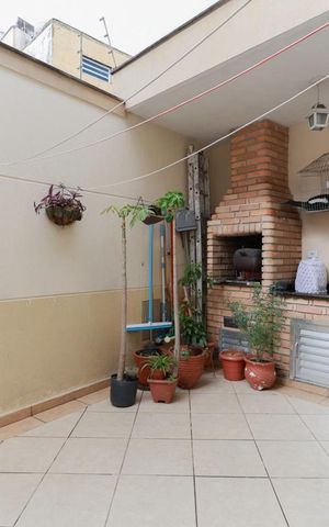 Casa à venda com 168m², 3 quartos e 4 vagas Casa à venda com 168m², 3 quartos e 4 vagasÁrea de lazer e quintal