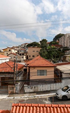 Casa à venda com 168m², 3 quartos e 4 vagas Casa à venda com 168m², 3 quartos e 4 vagasVista da varanda da suíte 1