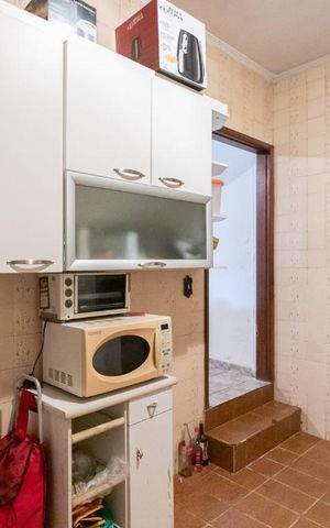 Casa à venda com 125m², 3 quartos e 3 vagas Casa à venda com 125m², 3 quartos e 3 vagasCozinha