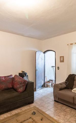 Casa à venda com 125m², 3 quartos e 3 vagas Casa à venda com 125m², 3 quartos e 3 vagasSala