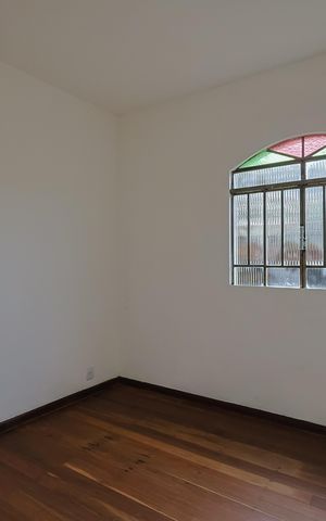 Casa para alugar com 180m², 4 quartos e 6 vagas