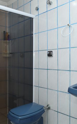 Casa à venda com 180m², 3 quartos e 2 vagasBanheiro 3