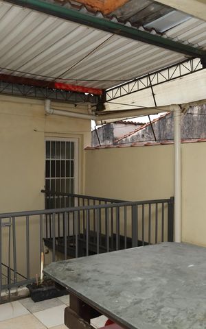 Casa à venda com 180m², 3 quartos e 2 vagasÁrea de Serviço