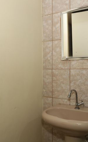Casa à venda com 180m², 3 quartos e 2 vagasBanheiro 1 - Suíte