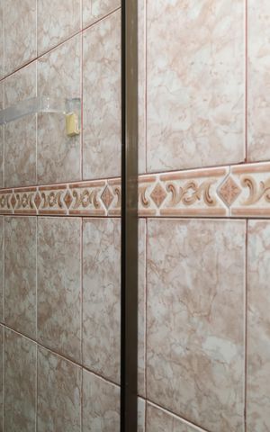 Casa à venda com 180m², 3 quartos e 2 vagasBanheiro 1 - Suíte