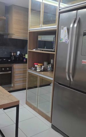 Apartamento para alugar com 140m², 4 quartos e 2 vagas Apartamento para alugar com 140m², 4 quartos e 2 vagasCozinha