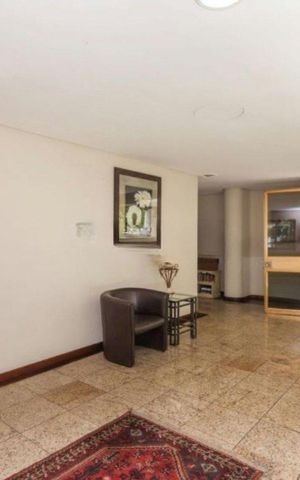 Apartamento para alugar com 151m², 3 quartos e 1 vaga Apartamento para alugar com 151m², 3 quartos e 1 vagaHall