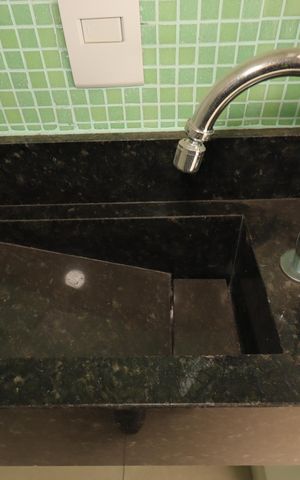 Apartamento à venda com 98m², 2 quartos e 1 vagaBanheiro de Serviço - Pia