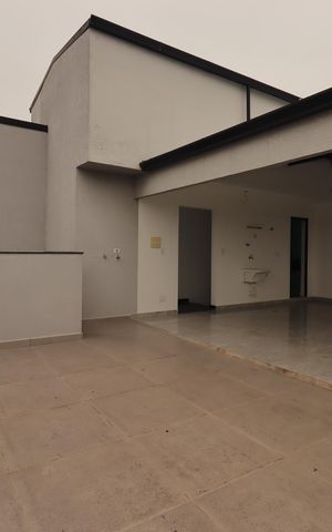 Apartamento à venda com 98m², 2 quartos e 1 vagaQuintal
