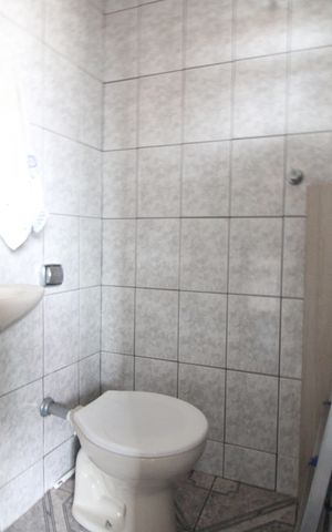 Casa à venda com 200m², 4 quartos e 4 vagasCasa 2/ banheiro de serviço