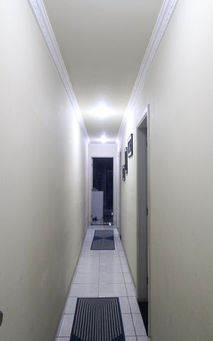Casa à venda com 200m², 4 quartos e 4 vagasCorredor