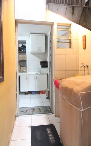 Casa à venda com 200m², 4 quartos e 4 vagasLavanderia