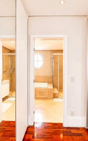 Apartamento à venda com 360m², 4 quartos e 6 vagas