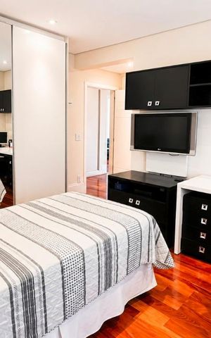 Apartamento à venda com 360m², 4 quartos e 6 vagas