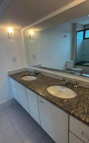 Studio para alugar com 57m², 2 quartos e 1 vaga Studio para alugar com 57m², 2 quartos e 1 vagaBanheiro