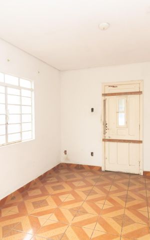Casa para alugar com 200m², 3 quartos e 2 vagas Casa para alugar com 200m², 3 quartos e 2 vagasSala