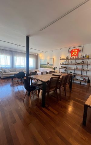 Apartamento à venda com 101m², 2 quartos e 1 vaga Apartamento à venda com 101m², 2 quartos e 1 vagaSala