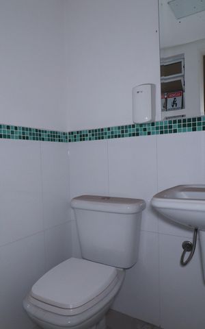 Casa para alugar com 300m², 3 quartos e 4 vagasBanheiro Garagem