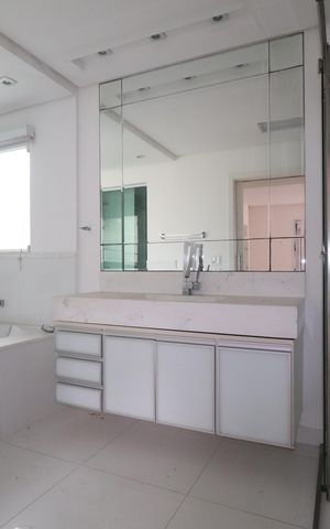 Casa para alugar com 300m², 3 quartos e 4 vagasBanheiro Quarto 1 suíte