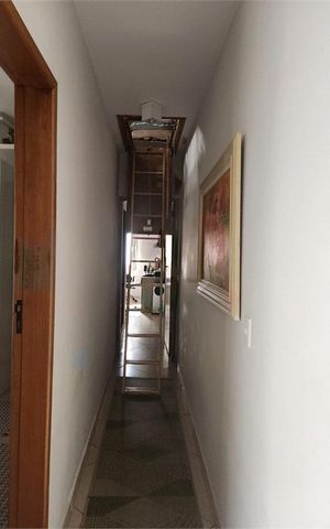 Casa à venda com 250m², 3 quartos e 5 vagas