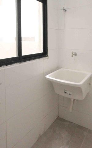 Apartamento à venda com 28m², 1 quarto e sem vaga Apartamento à venda com 28m², 1 quarto e sem vagaÁrea de Serviço