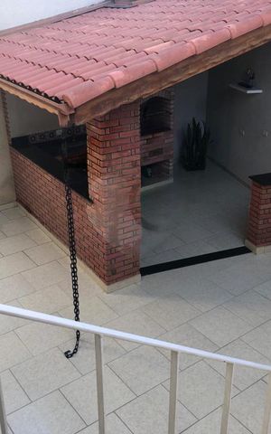 Casa à venda com 180m², 2 quartos e 2 vagas