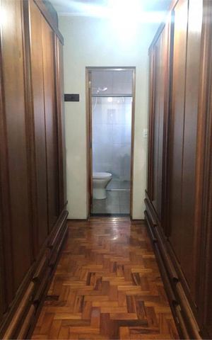 Casa à venda com 180m², 2 quartos e 2 vagas