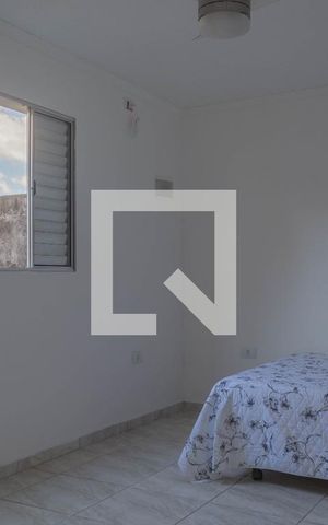 Casa para alugar com 47m², 1 quarto e sem vaga