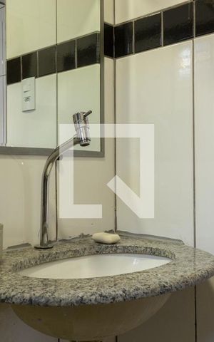 Casa para alugar com 47m², 1 quarto e sem vaga
