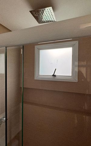 Casa de condomínio à venda com 150m², 3 quartos e 1 vaga Casa de condomínio à venda com 150m², 3 quartos e 1 vagaSuíte - Banheiro