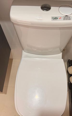 Casa de condomínio à venda com 150m², 3 quartos e 1 vaga Casa de condomínio à venda com 150m², 3 quartos e 1 vagaBanheiro Social