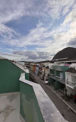 Casa de condomínio à venda com 150m², 3 quartos e 1 vaga Casa de condomínio à venda com 150m², 3 quartos e 1 vagaTerraço
